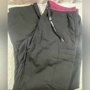 Med Couture Touch scrub pants